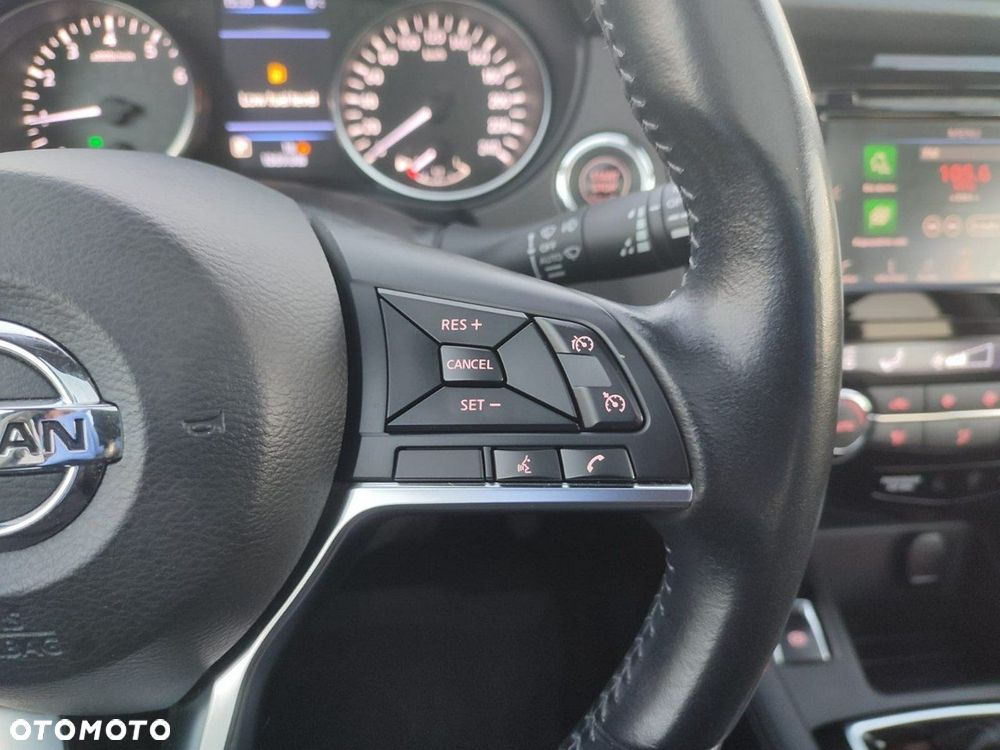 Nissan Qashqai 1.3 DIG-T DCT N-CONNECTA - 22