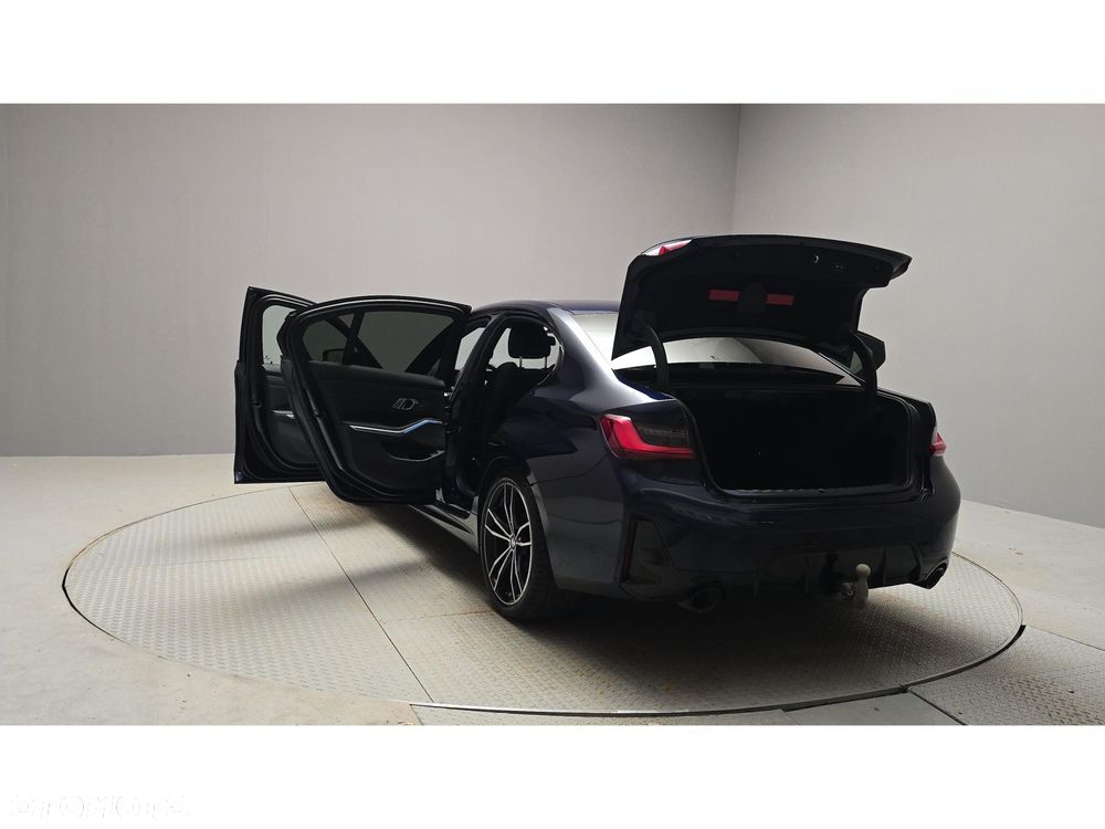 BMW Seria 3 - 11