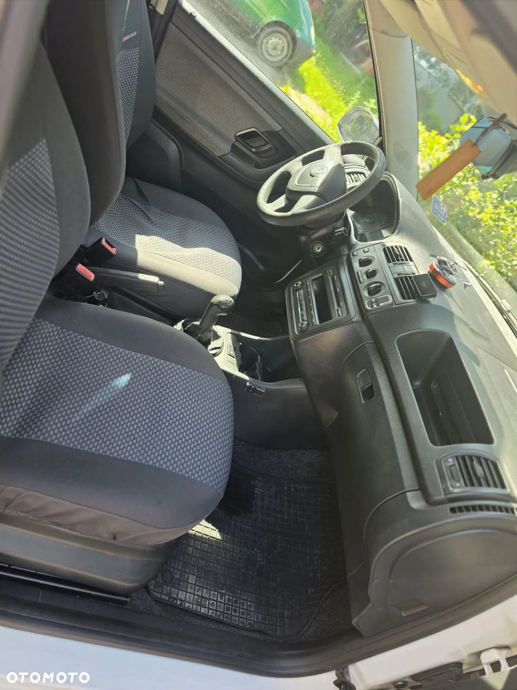 Skoda Fabia 1.6 TDI DPF Ambition - 16