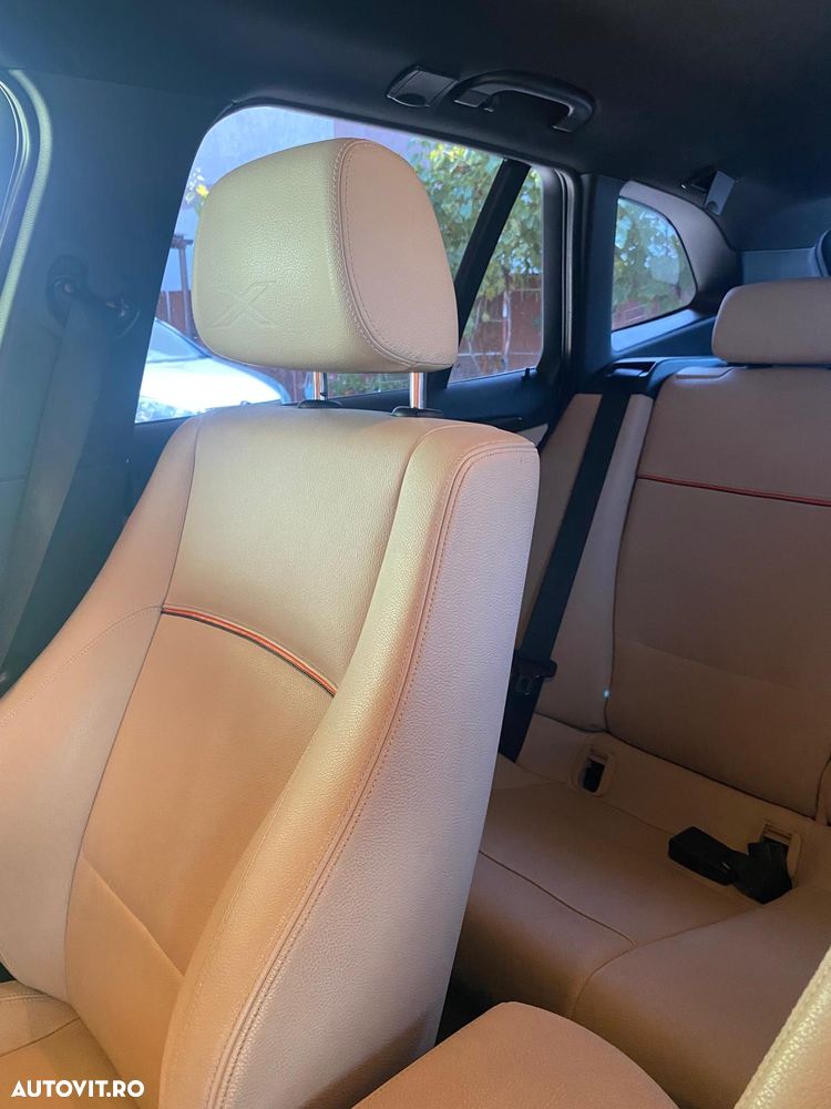 BMW X1 xDrive20d - 8