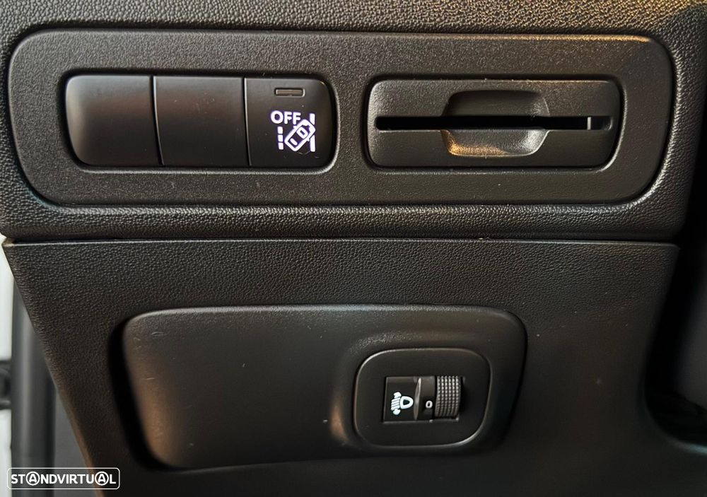 Citroën C3 Aircross BlueHDI 120 Stop & Start EAT6 SHINE - 6