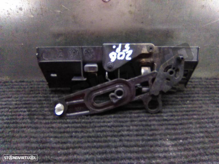 Puxador Exterior Tampa Da Mala  Peugeot 206 [1998_2012] 1.1 I - 2
