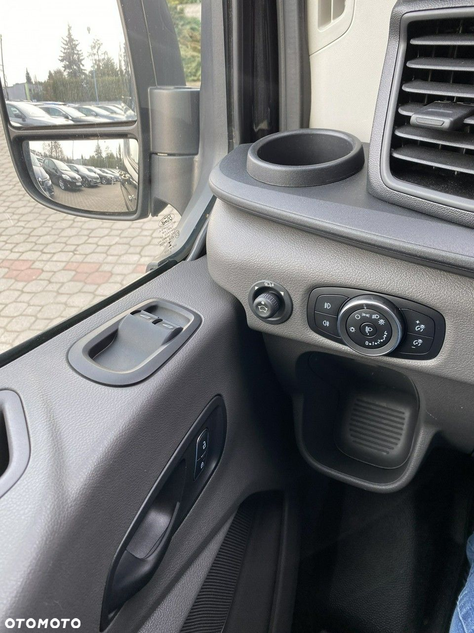Ford Transit - 21