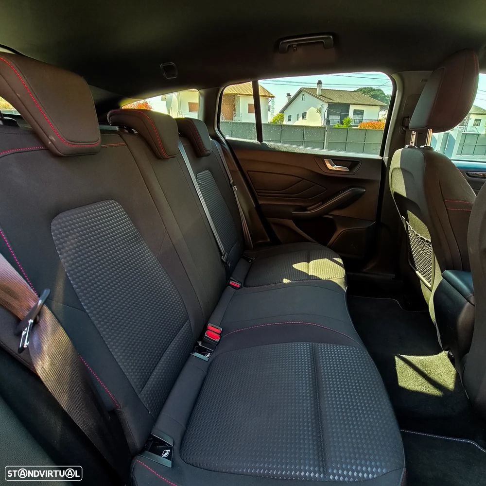 Ford Focus SW 1.5 TDCi EcoBlue ST-Line - 23