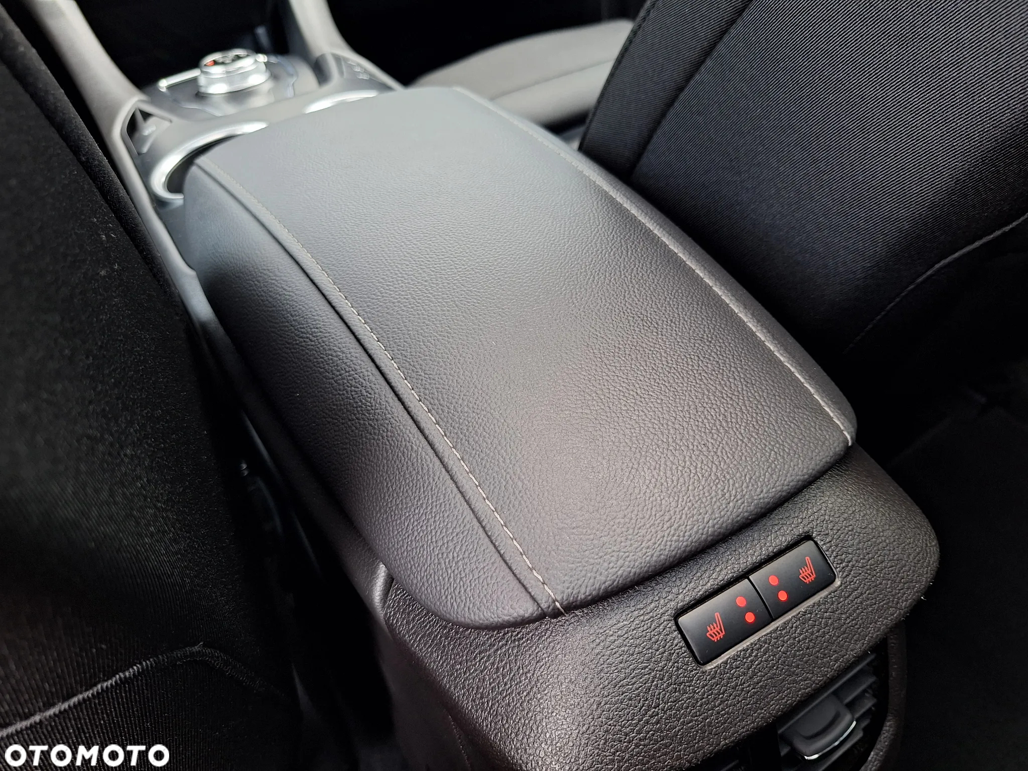 Ford Mondeo 2.0 EcoBlue Titanium - 35