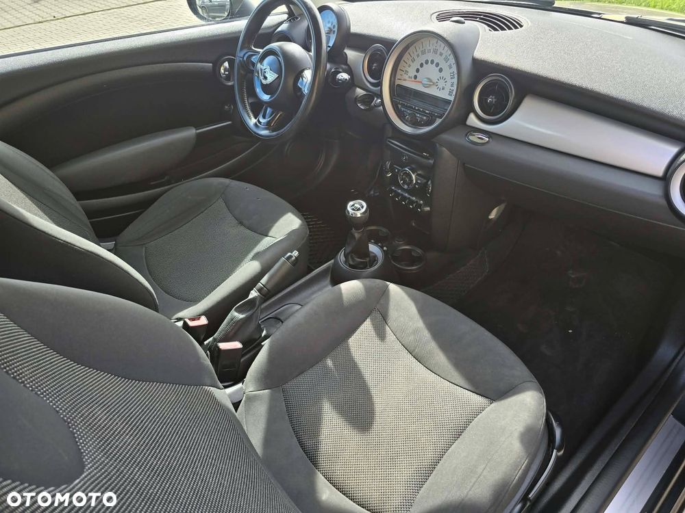 MINI ONE Standard - 8