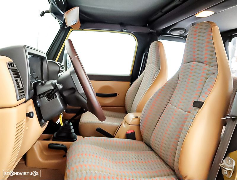 Jeep Wrangler 2.5 Sport Hard Top - 14