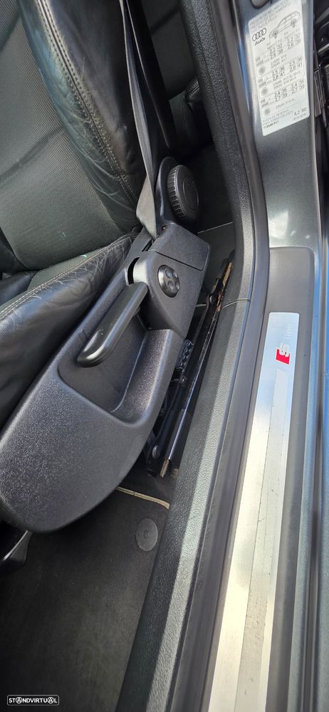 Audi A4 Avant 2.0 TDi S-line - 15