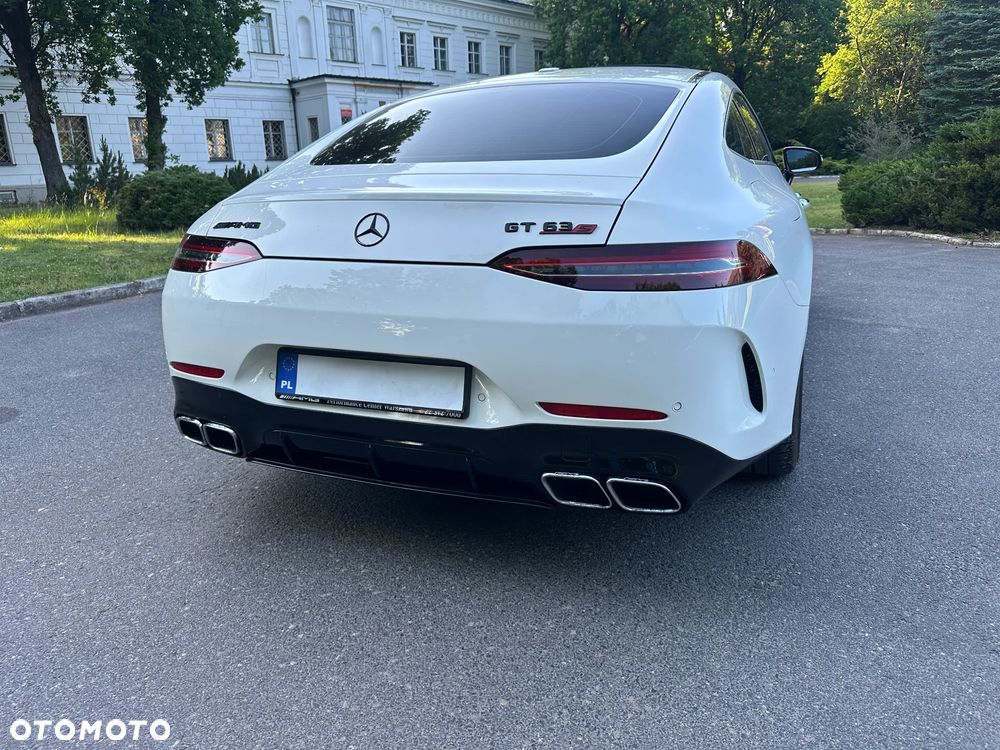 Mercedes-Benz AMG GT 63 4Matic+ Speedshift MCT 9G - 9