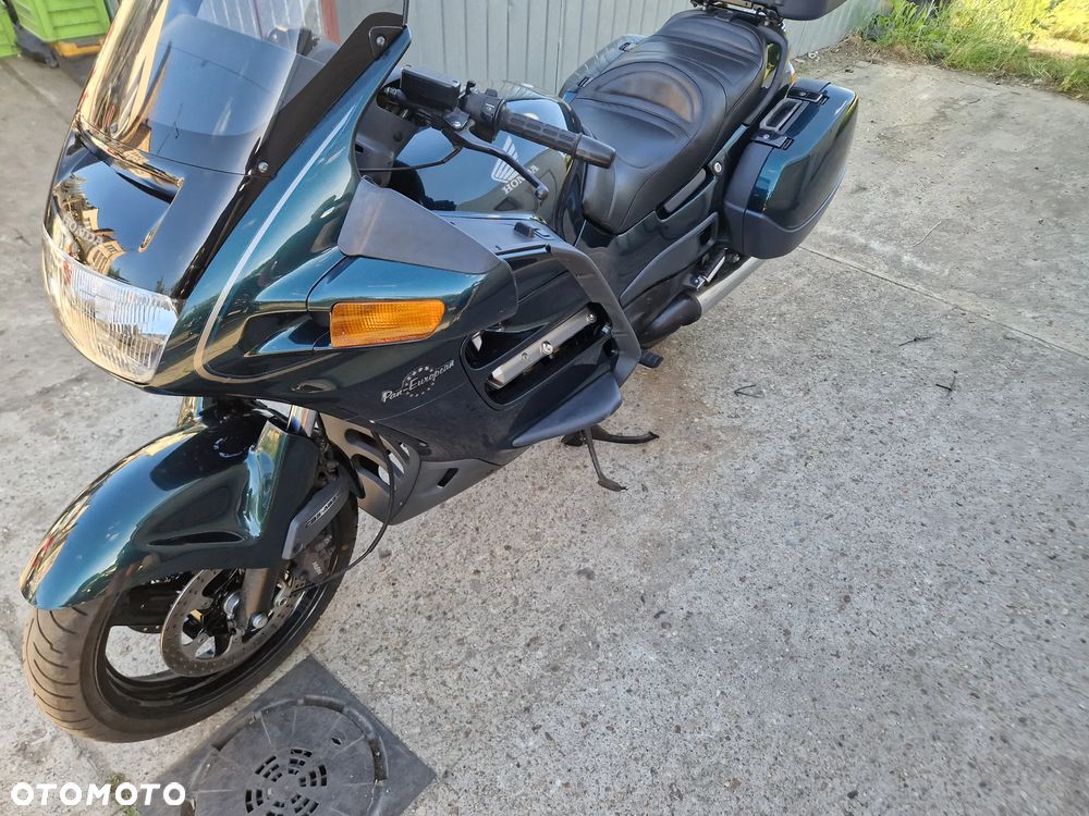 Honda ST - 5