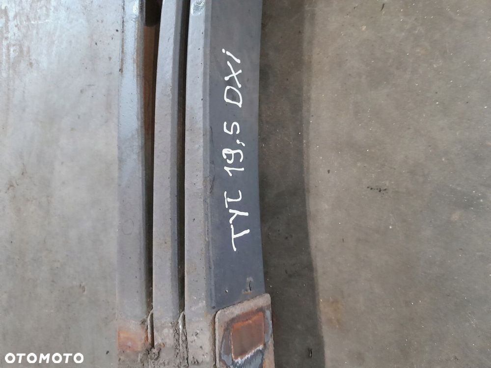 RESOR RESORY TYŁ TYLNY RENAULT MIDLUM DXI 22O 19,5 - 3