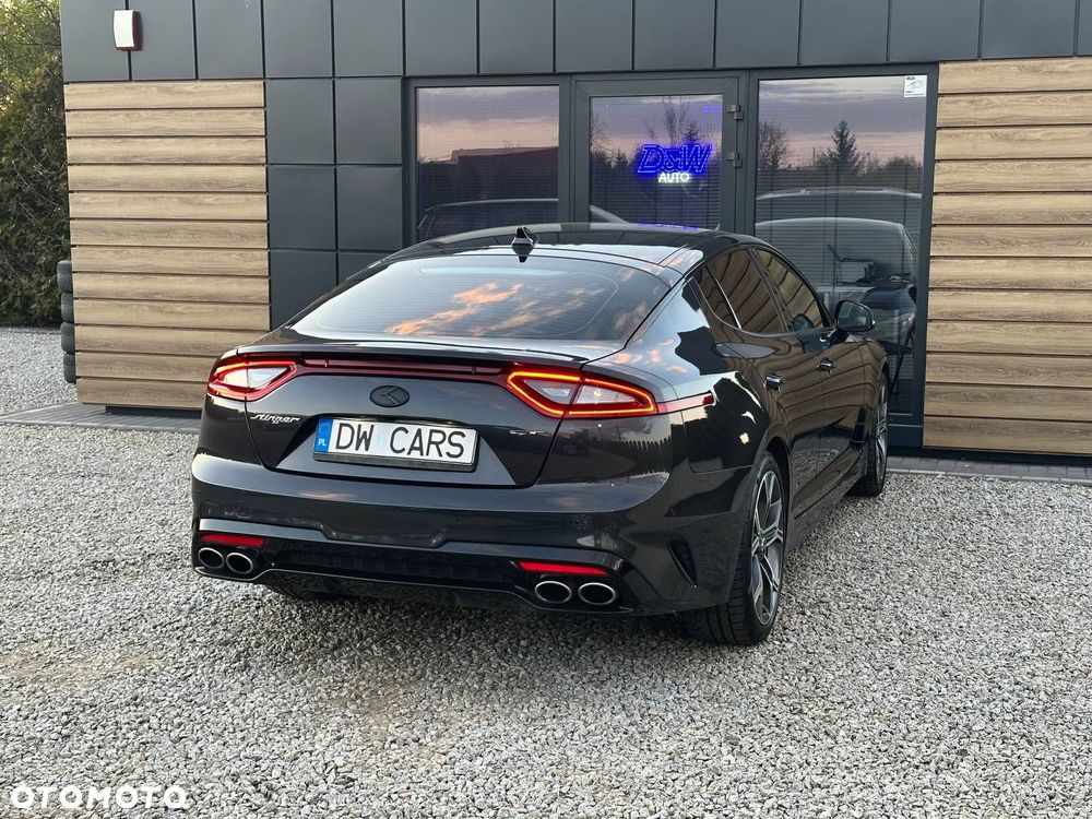Kia Stinger - 6