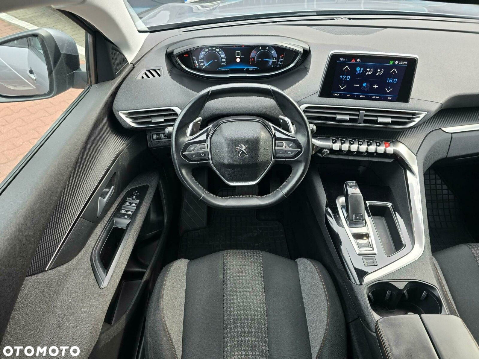 Peugeot 5008 - 12