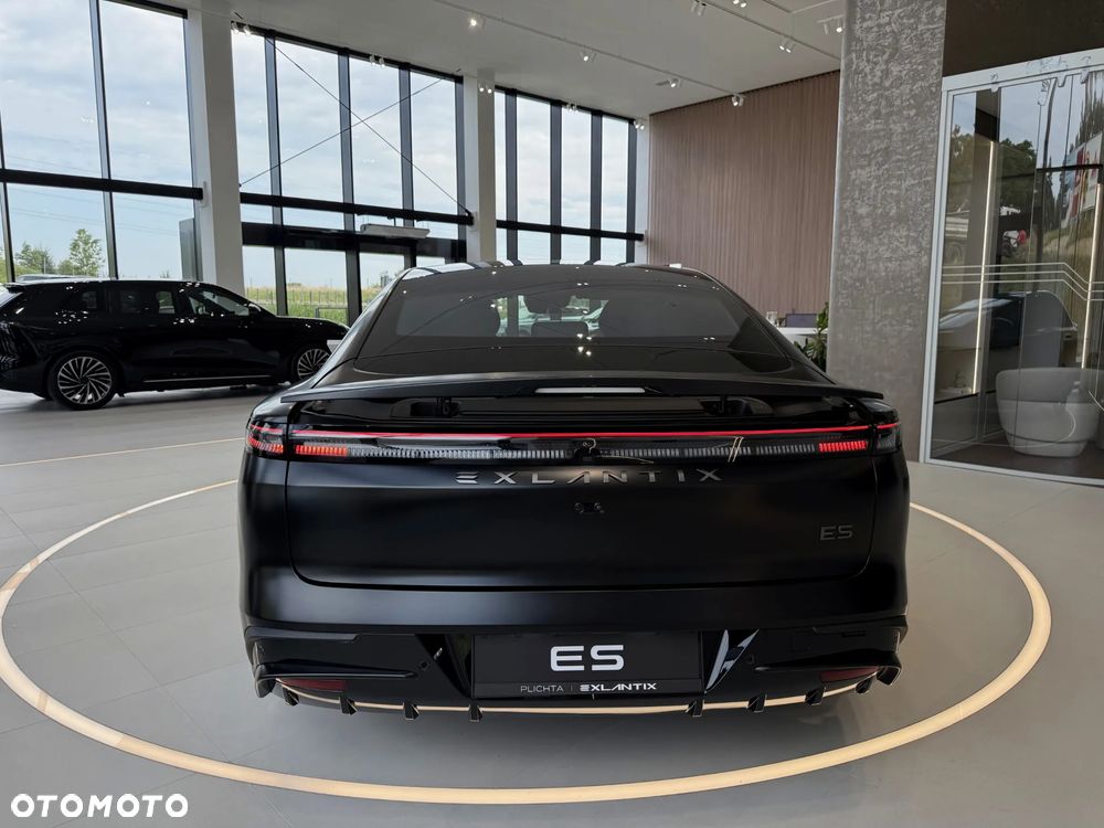 Exlantix ES 100kWh Premium AWD - 12