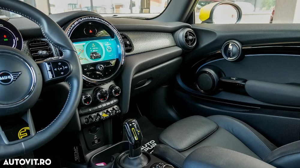 Mini Cooper SE Electric Trim - 12