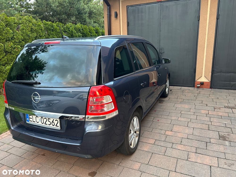 Opel Zafira 1.7 CDTI Cosmo - 8