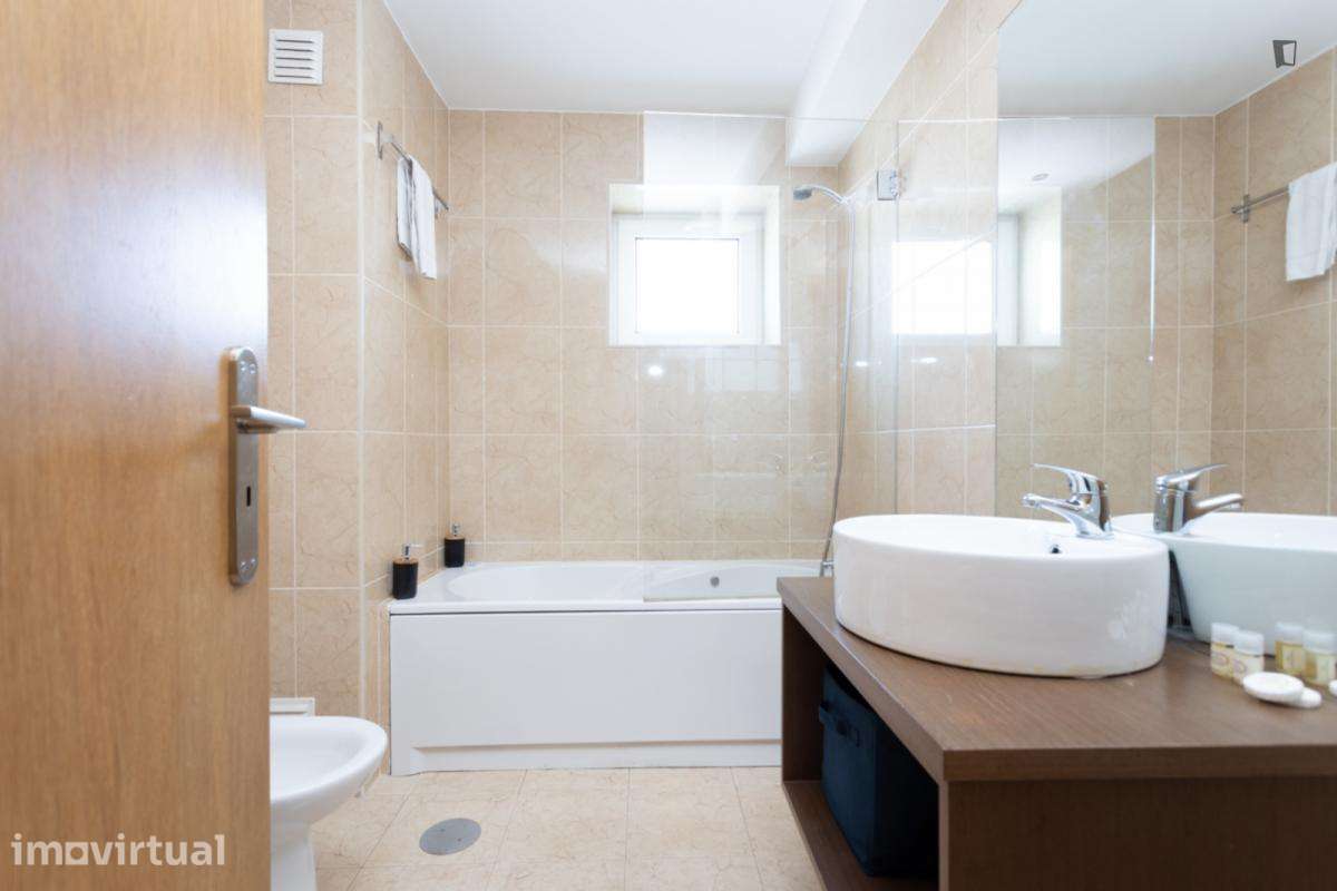Apartamento com 1 quartos - localizado em Vila nova de gaia - Grande imagem: 4/28
