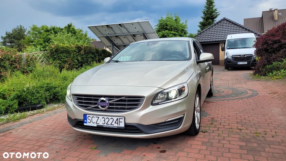 Volvo V60 D4 Drive-E Momentum - 2