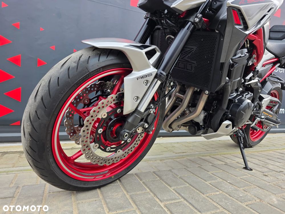 Kawasaki Z 900 - 27