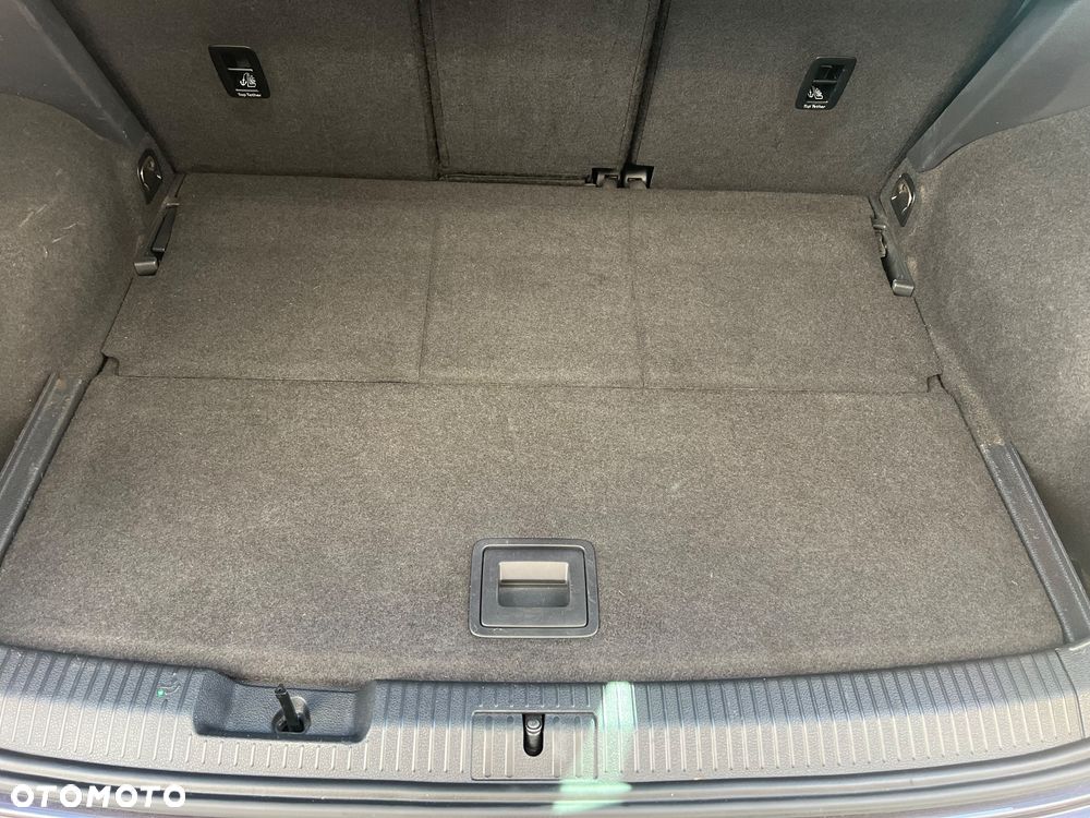Volkswagen Golf Sportsvan 2.0 TDI BlueMotion Technology DSG Lounge - 17