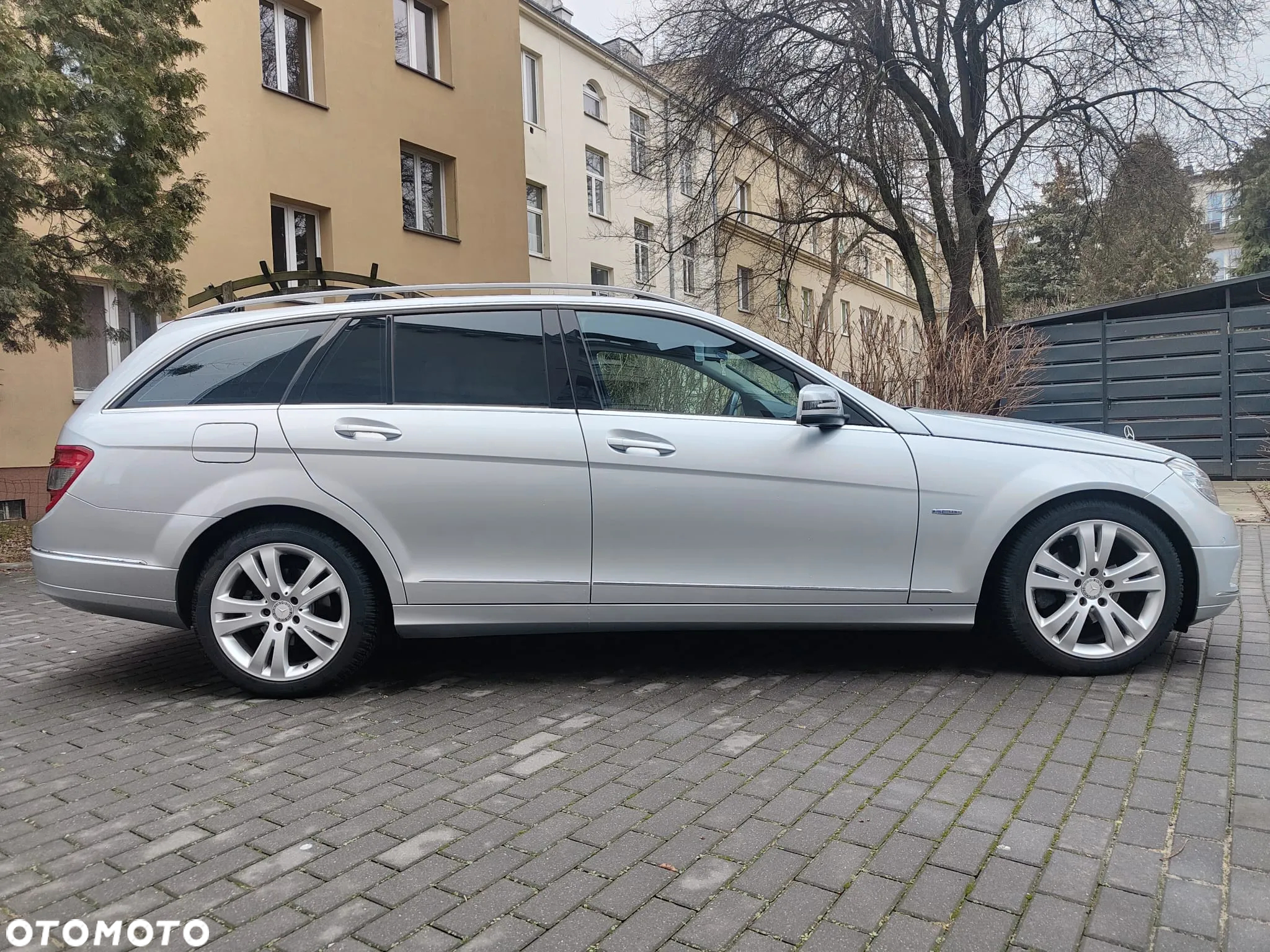 Mercedes-Benz Klasa C 180 T BlueEFFICIENCY 7G-TRONIC Avantgarde - 12