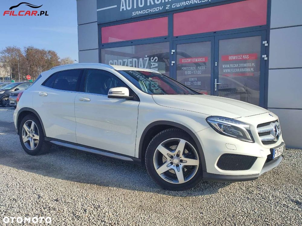 Mercedes-Benz GLA - 21