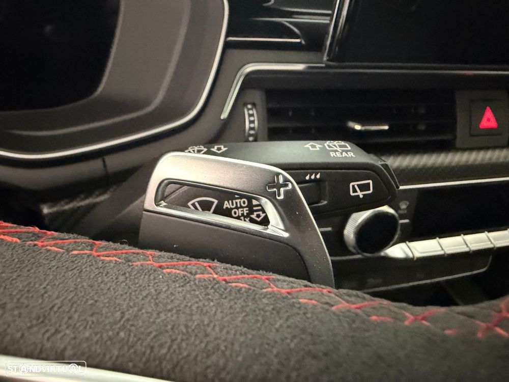 Audi RS4 Avant quattro tiptronic - 38