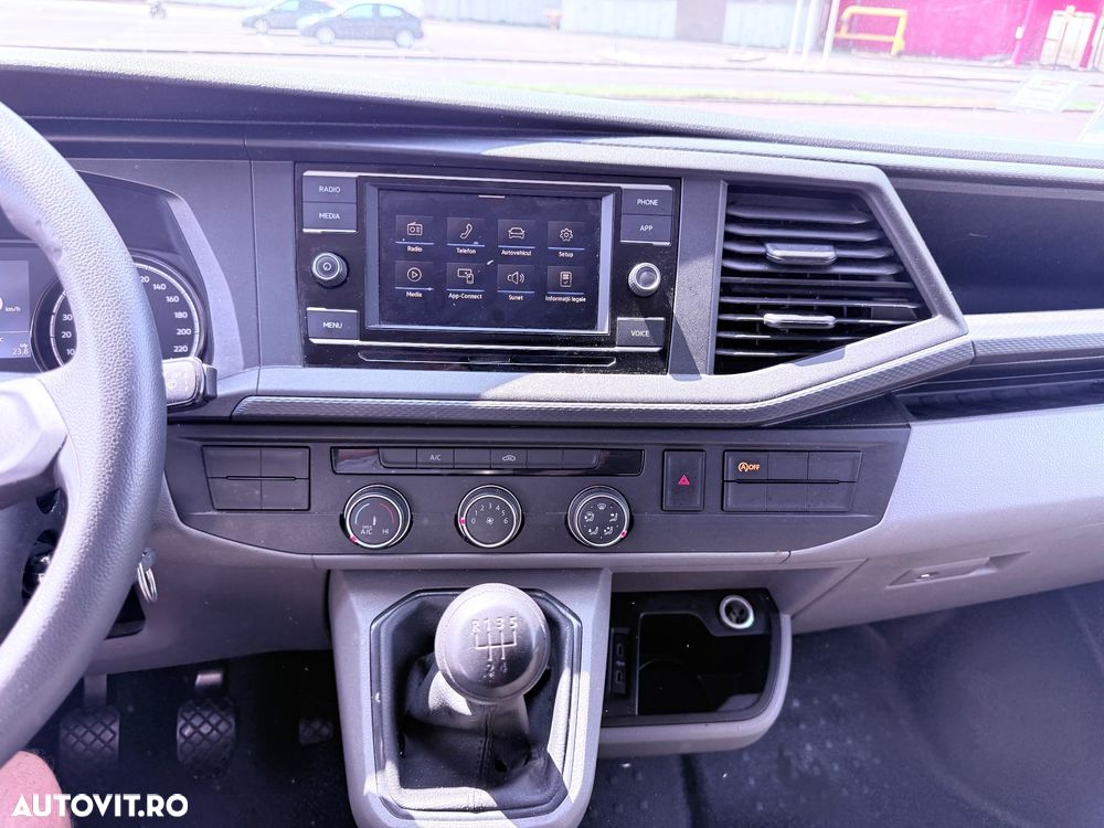 Volkswagen Transporter - 17