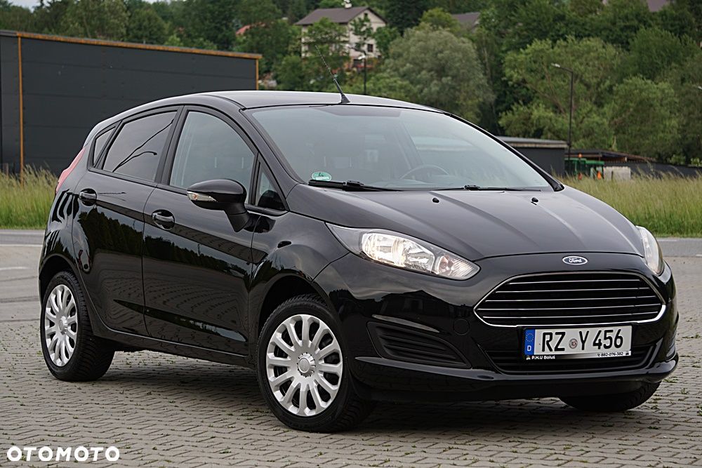 Ford Fiesta 1.25 Celebration - 6
