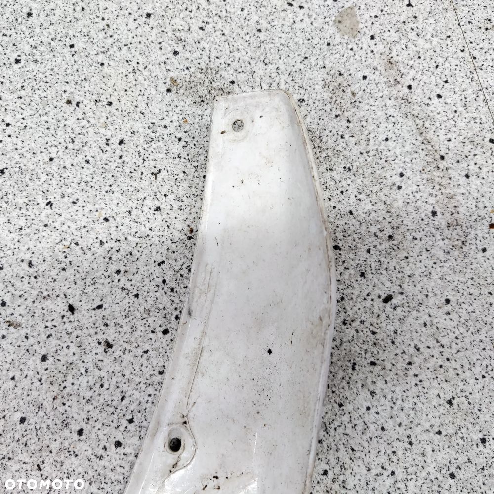 Czacha, czasza, owiewka przód, osłona lampy Suzuki GSX-R 600 750 GSXR 600 750 K6 K7 - 9