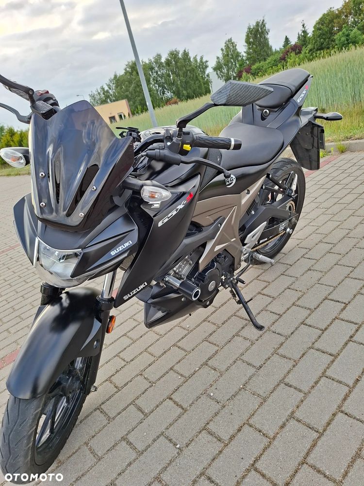 Suzuki GSX - 1