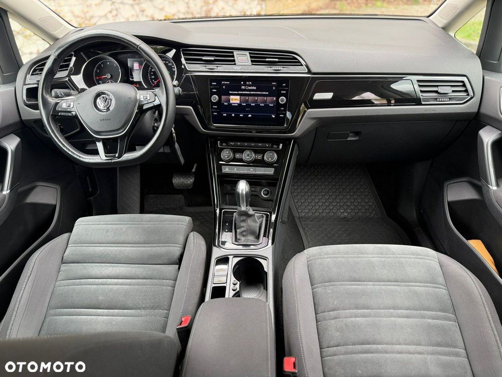 Volkswagen Touran - 6