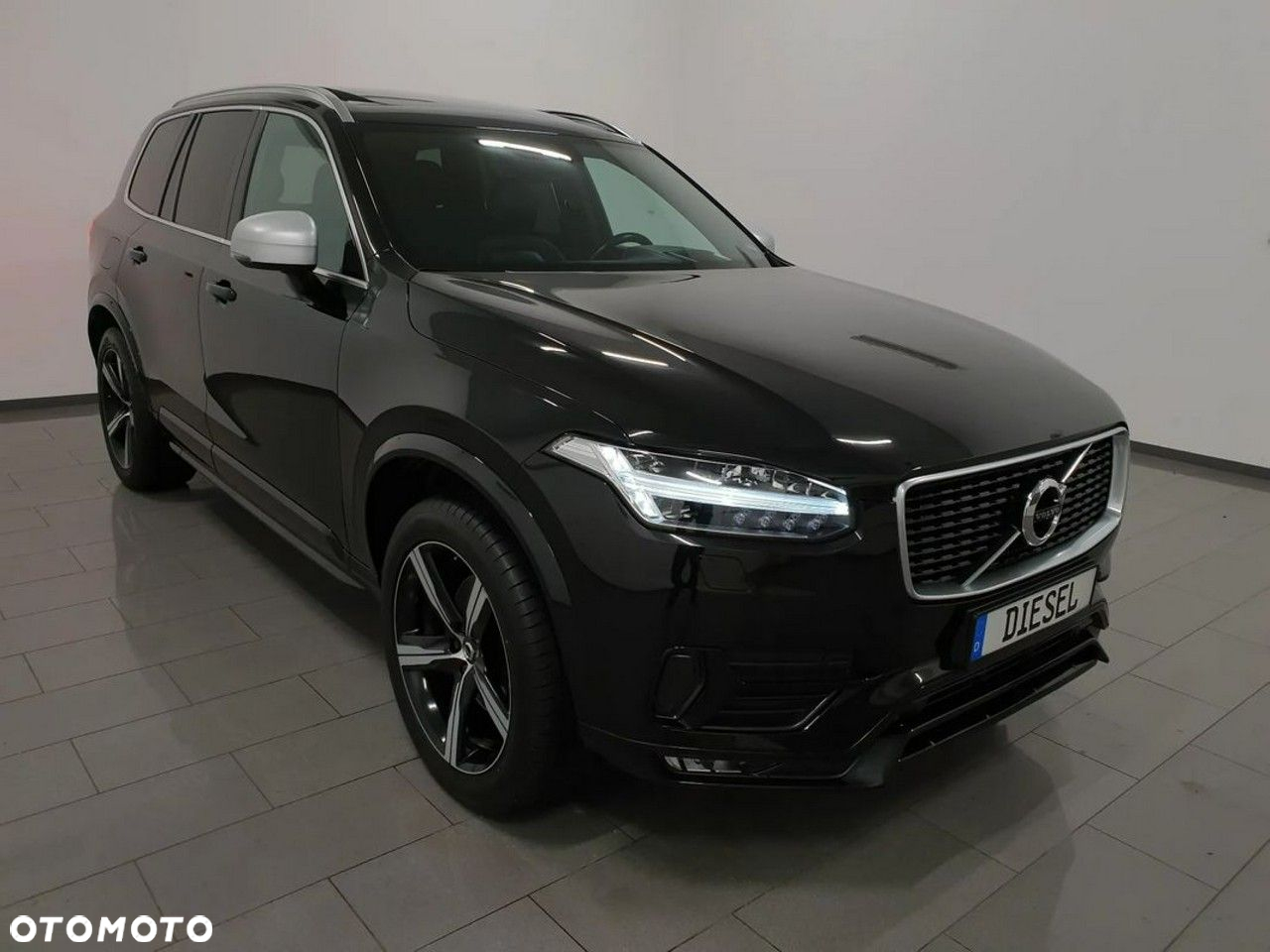 Volvo XC 90 D5 AWD R-Design - 3