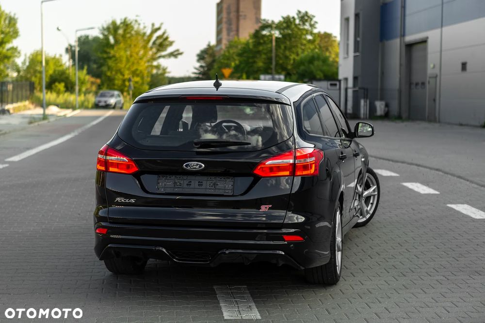 Ford Focus - 17