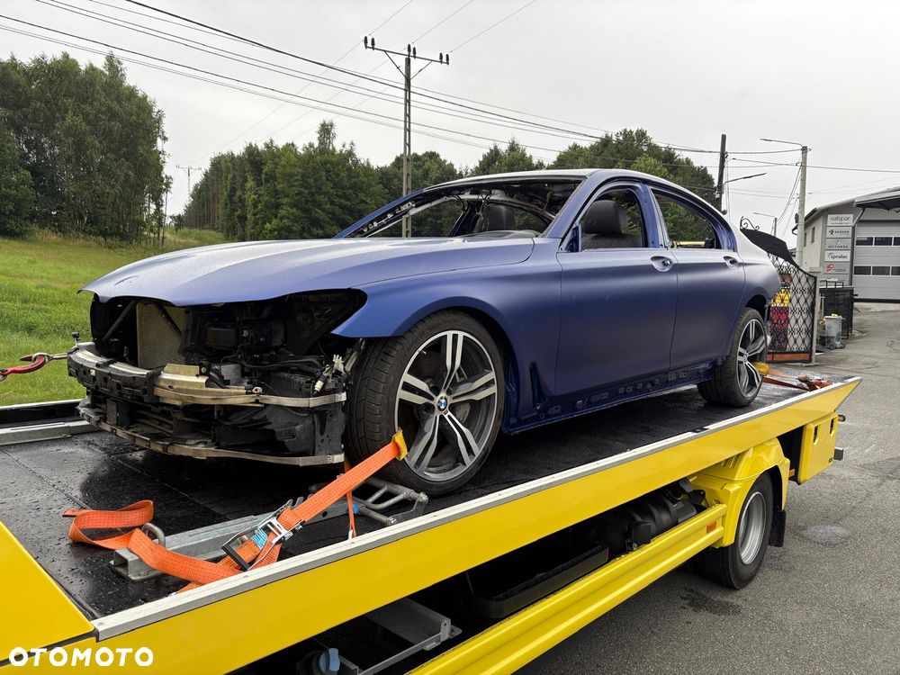 BMW Seria 7 - 17