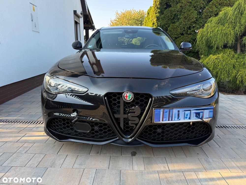 Alfa Romeo Giulia - 4