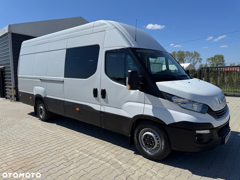 Iveco Daily 35S18 ‼️Hi-Matic Brygadowy 7 osobowy‼️Brygadówka‼️Doka‼️Tylko 57 tyś km Salon PL jak nowy - 22