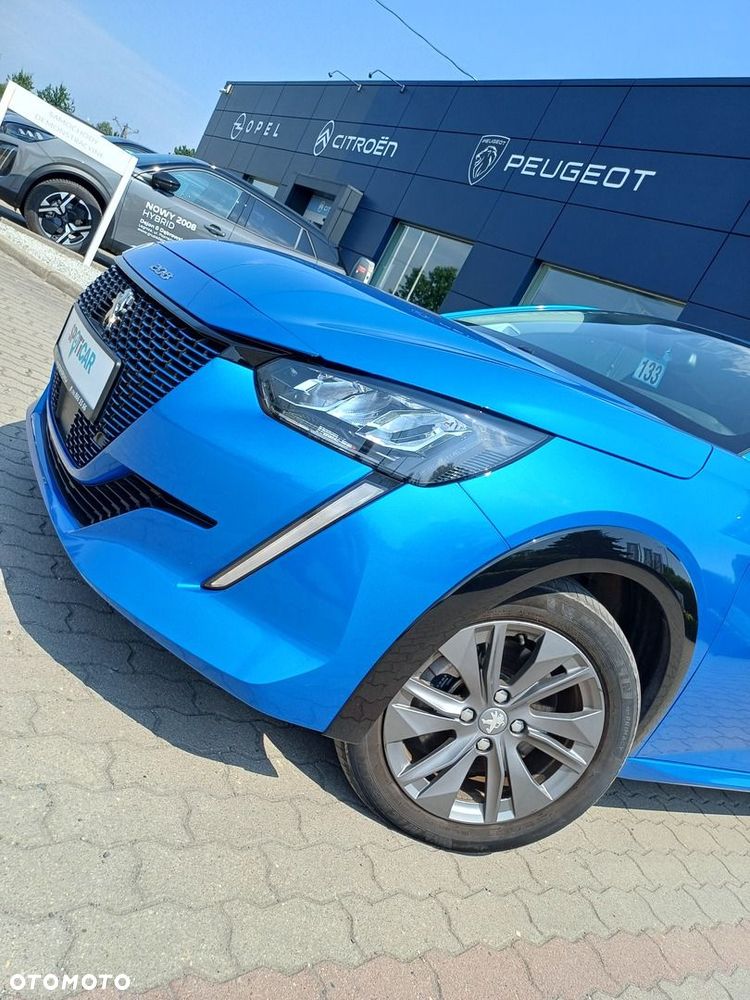 Peugeot 208 - 10