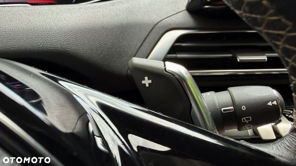 Peugeot 3008 BlueHDi 130 Stop & Start EAT8 Allure - 26
