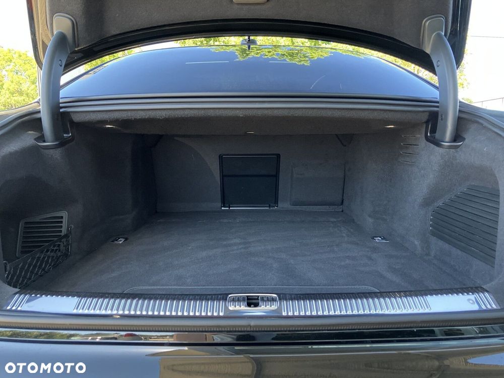 Audi A8 - 16