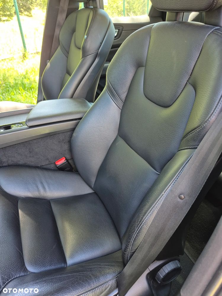 Volvo XC 60 - 6