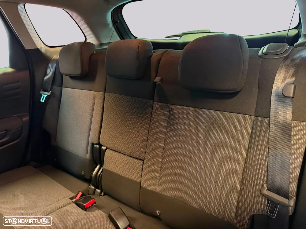 Citroën C3 Aircross 1.2 PureTech Shine - 26
