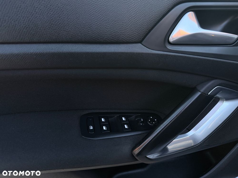 Peugeot 308 110 e-THP Stop & Start Active - 28