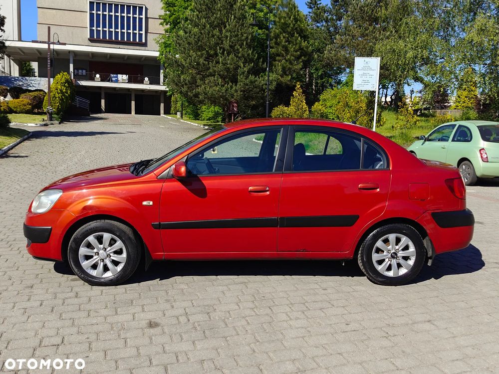 Kia Rio 1.4 Comfort - 11
