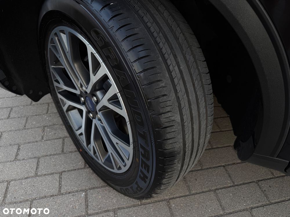 Ford Kuga 1.5 EcoBoost TITANIUM X - 12