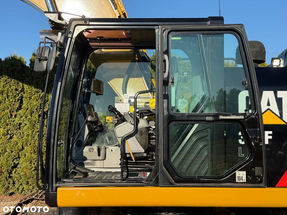 Caterpillar 330 FL - 34