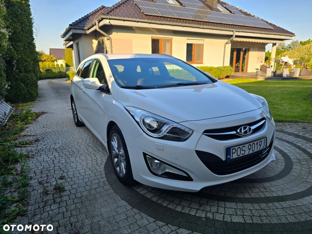 Hyundai i40 i40cw 1.7 CRDi Automatik Fifa World Cup Edition - 2