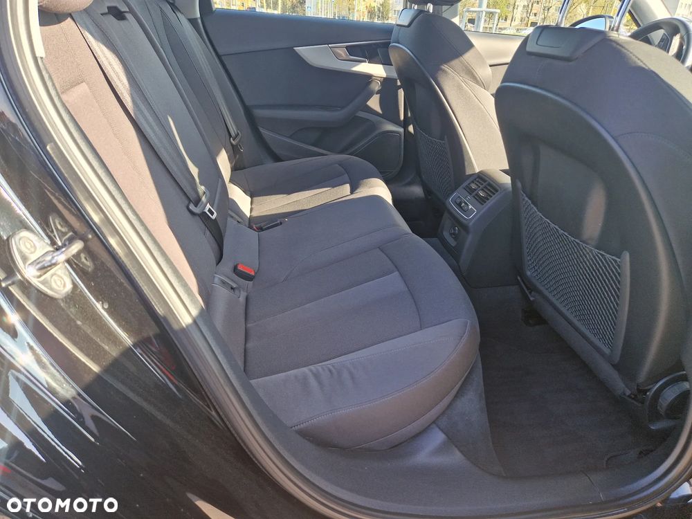 Audi A4 Avant 35 TFSI S tronic advanced - 14