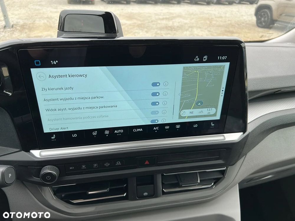 Volkswagen Caravelle - 29