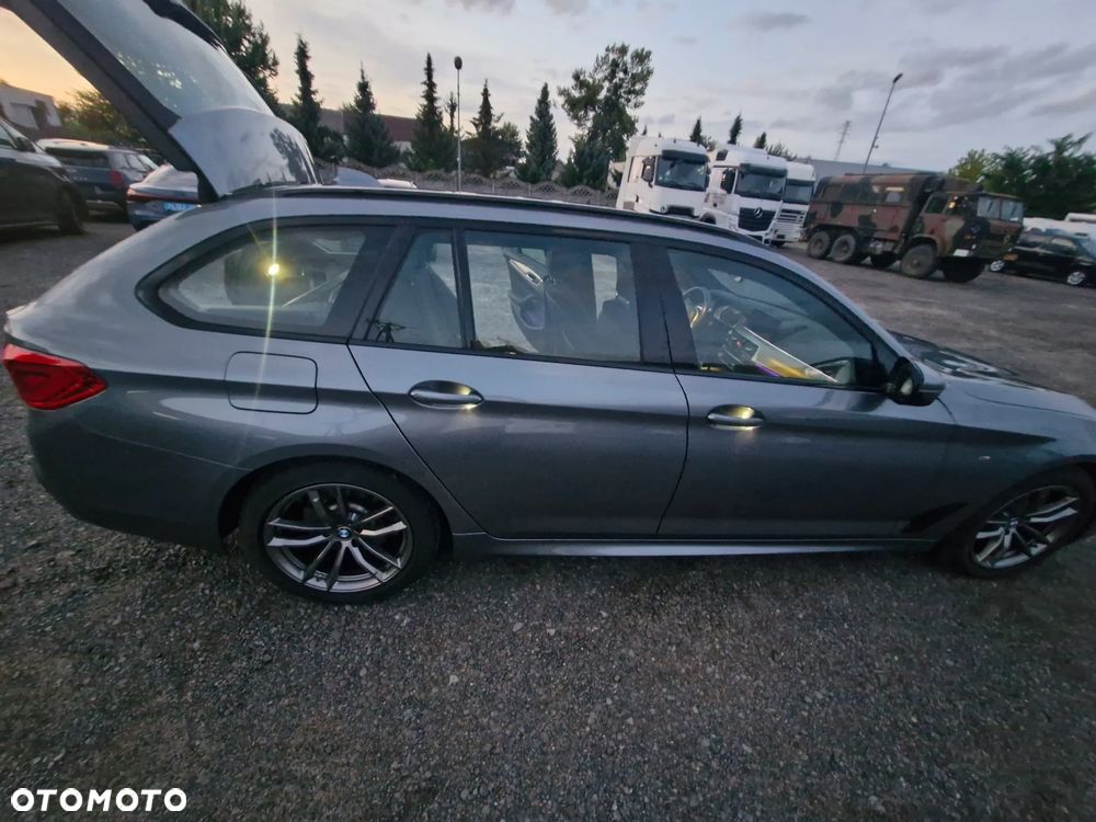 BMW Seria 5 520d xDrive M Sport Edition - 16